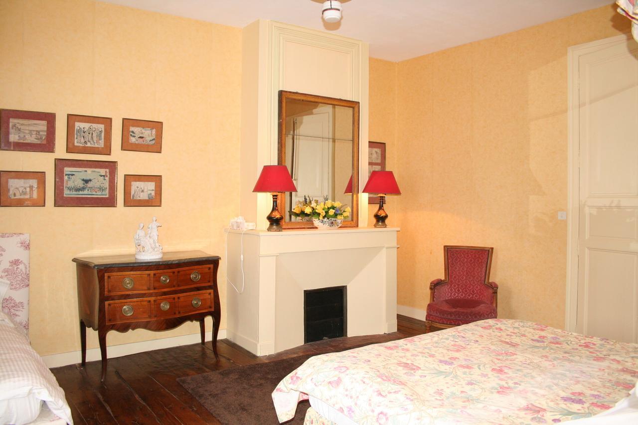 Chateau Manoir De La Leche Touvre Habitación foto